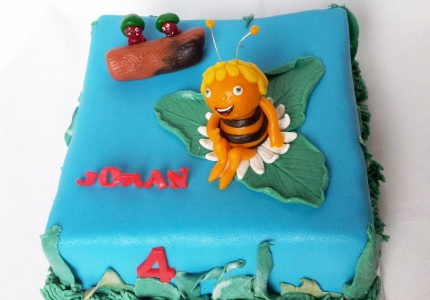 Leuke Maya de Bij taart