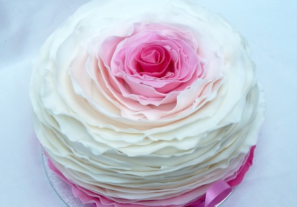 ruffle cake