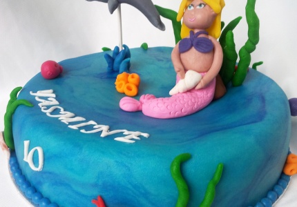 zeemeerminnen taart met dolfijn