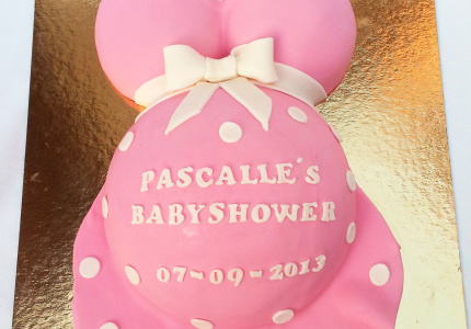 Zwangerebuik taart Leuke taart voor de babyshower