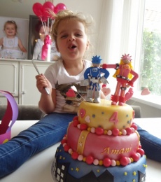 Mega mindy feestje met Mega Mindy en Mega Toby