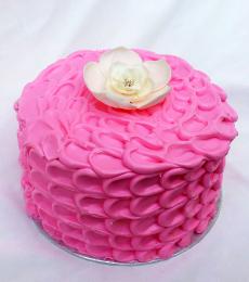 Leuke Petal Cake afgewerkt met icing